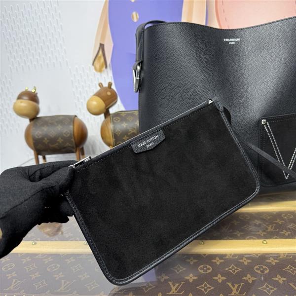 2026120182257599 270